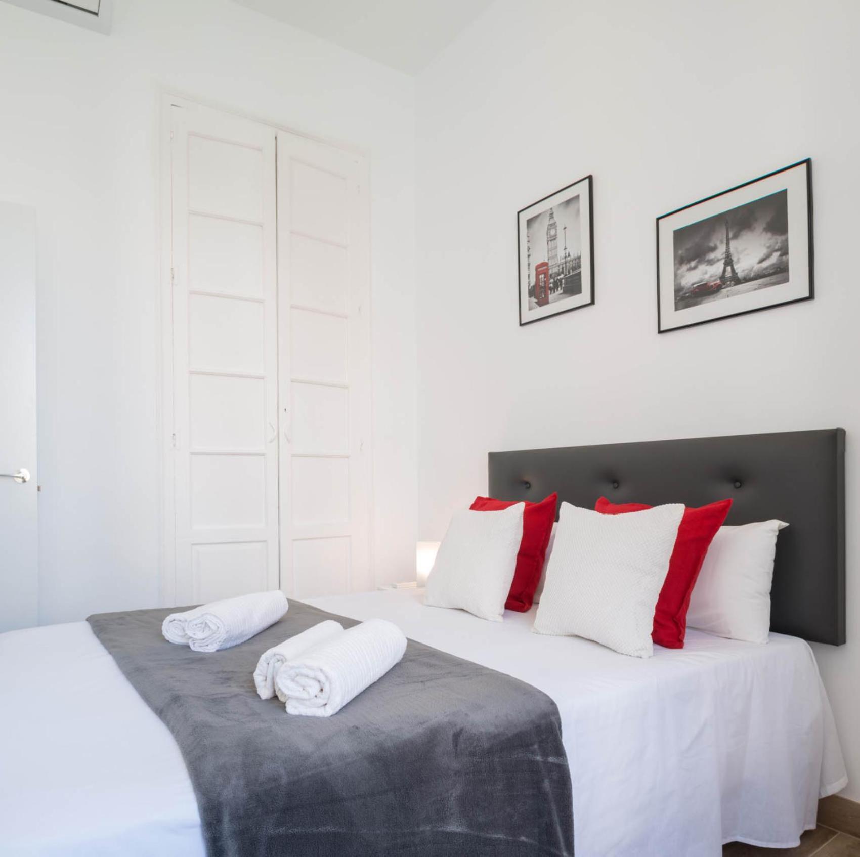 Apartamentos Alcazaba Малага Екстер'єр фото