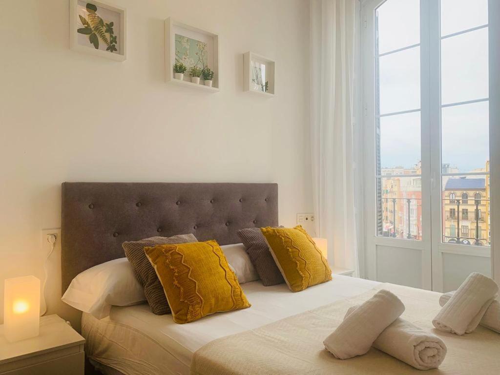 Apartamentos Alcazaba Малага Екстер'єр фото