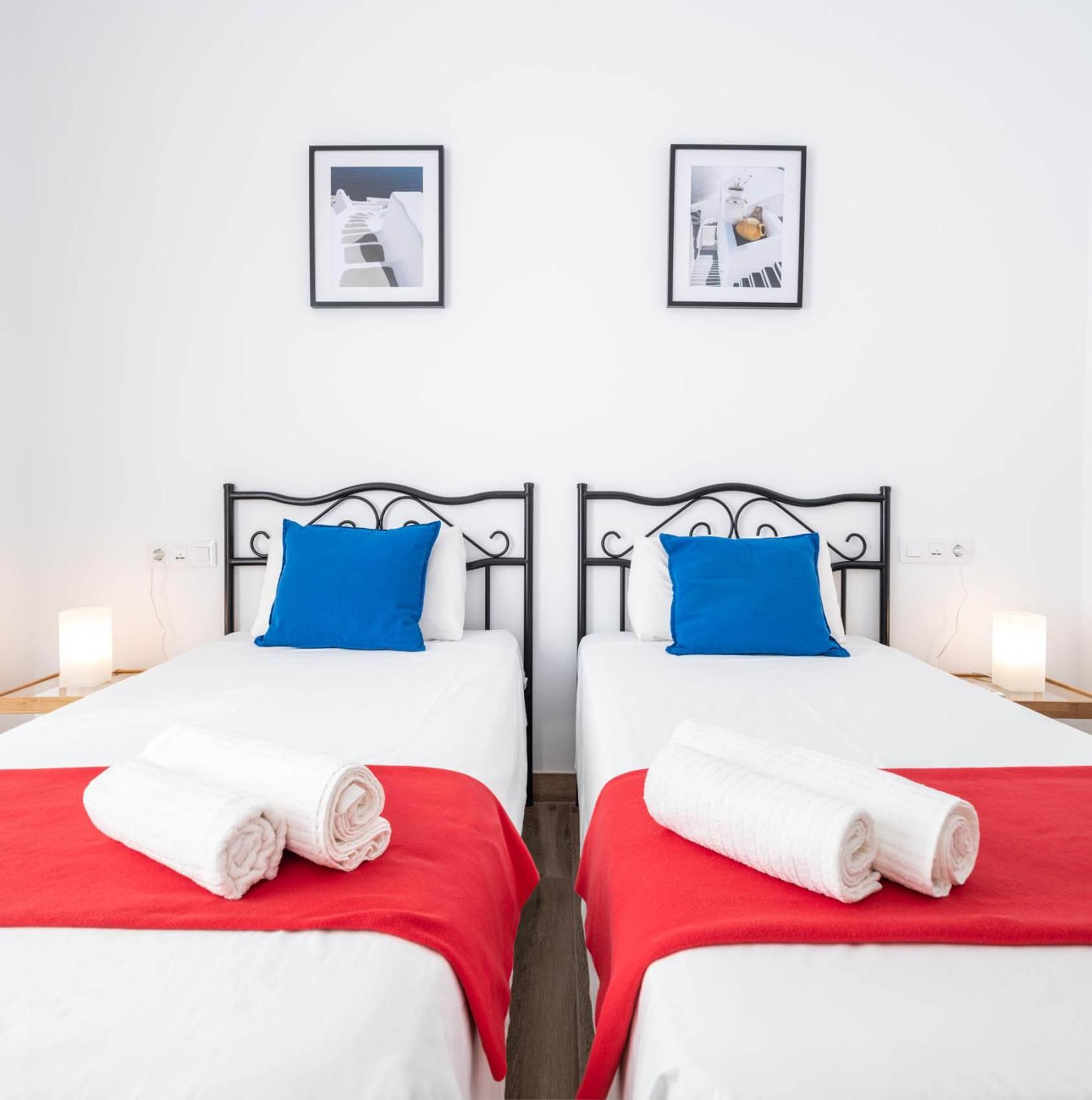 Apartamentos Alcazaba Малага Екстер'єр фото