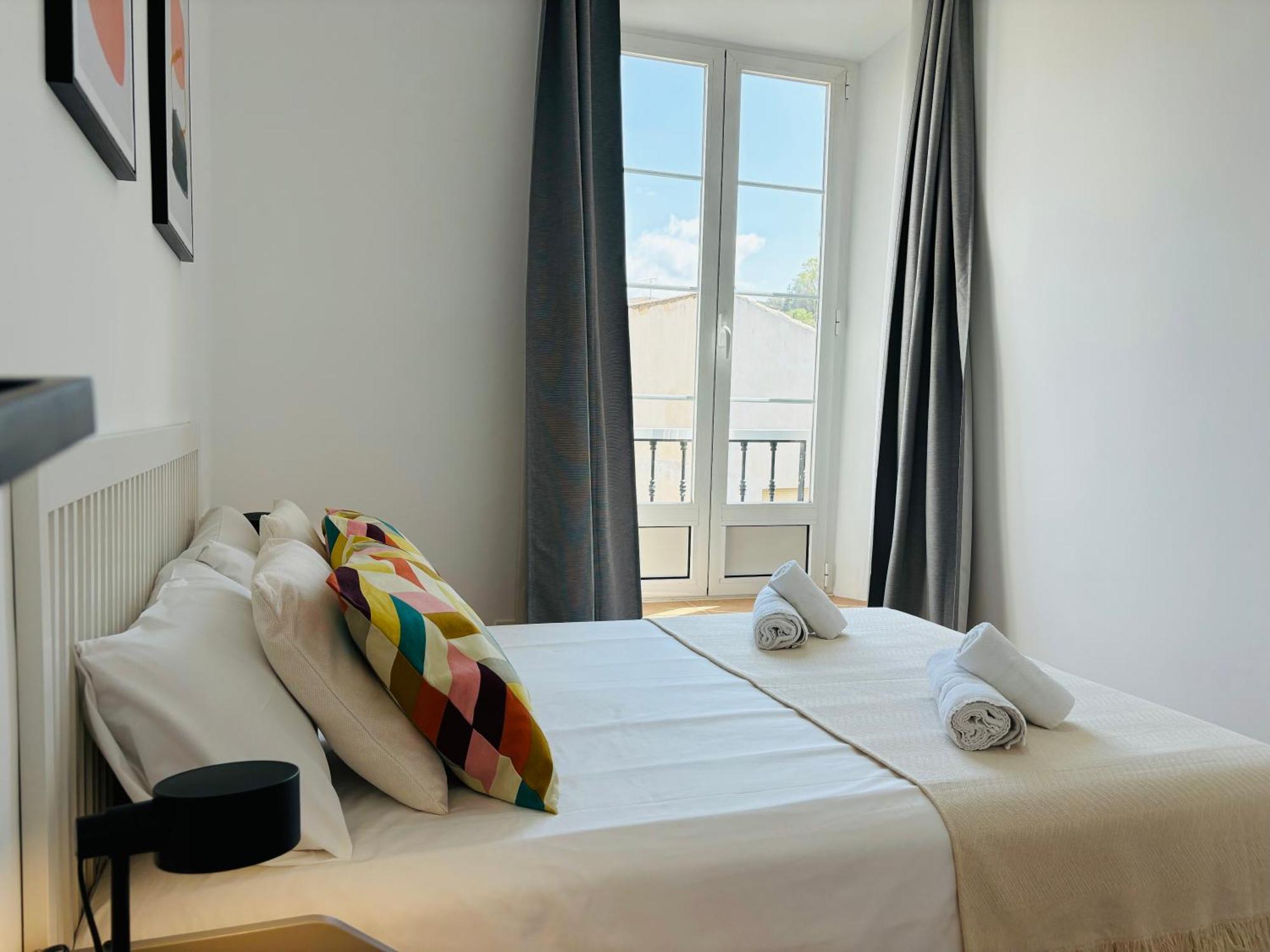 Apartamentos Alcazaba Малага Екстер'єр фото