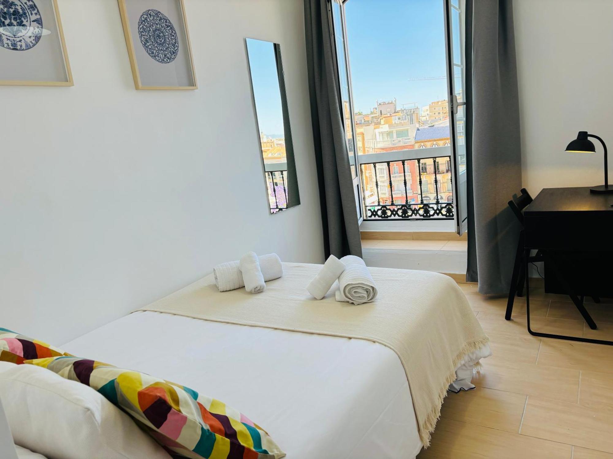 Apartamentos Alcazaba Малага Екстер'єр фото
